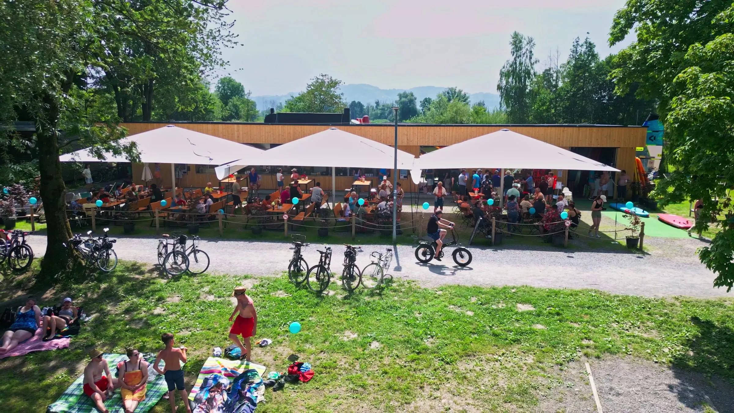 The Surfmax beach bar and SUP rental in Hard on Lake Constance on a summer day